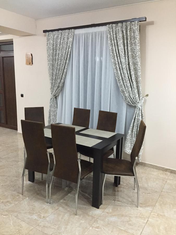 Pensiunea Granada 코바스나 외부 사진