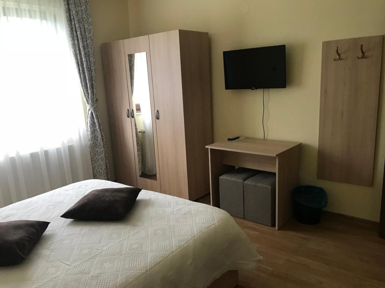 Pensiunea Granada 코바스나 외부 사진